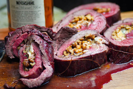 Gefüllte Flank Steak Rolle