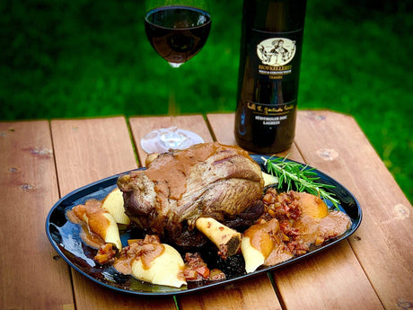 Mediterrane Lammkeule mit Lagrein Sauce