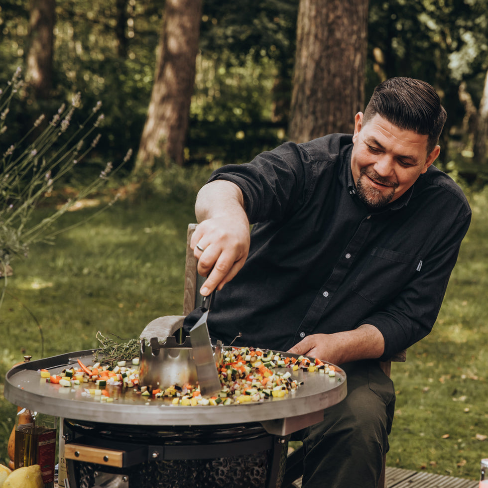 MONOLITH. The Kamado. - your German brand for premium ceramic barbecues