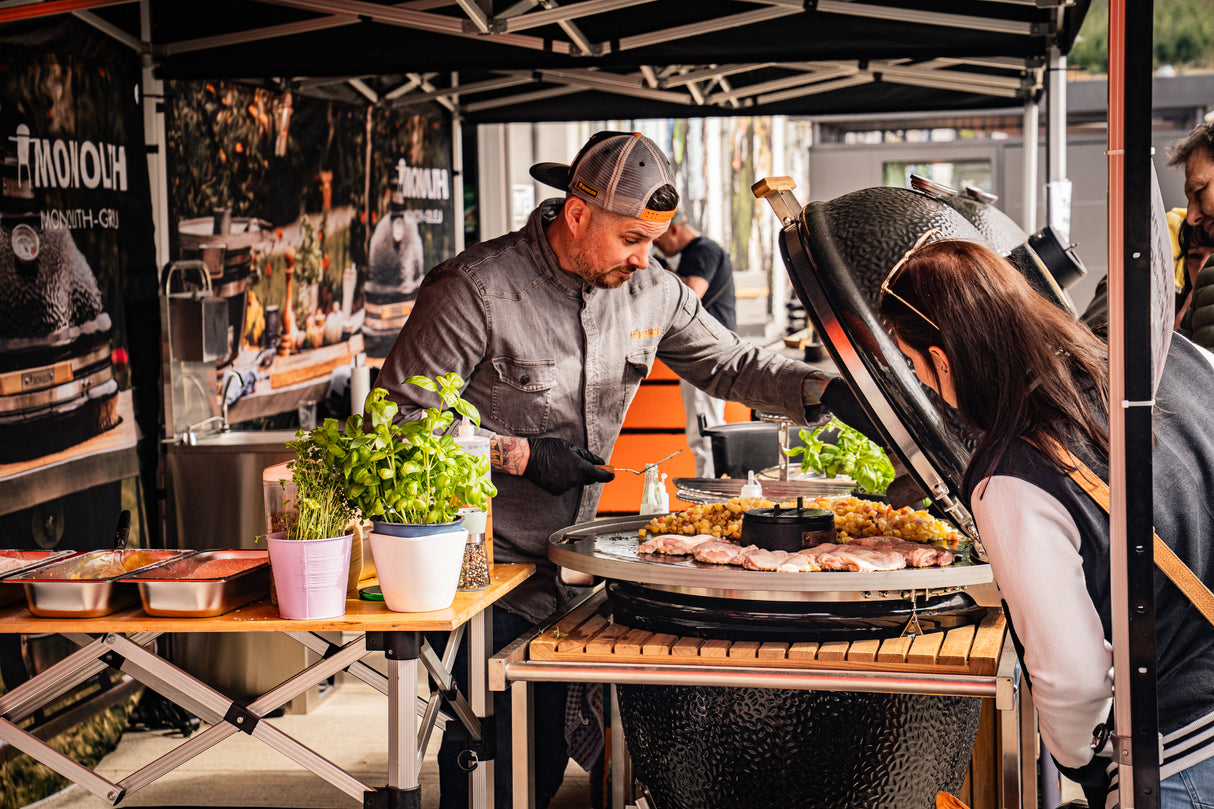 Ceramiczny kurs grillowania prowadzony przez MONOLITH - Grillzentrum Baden